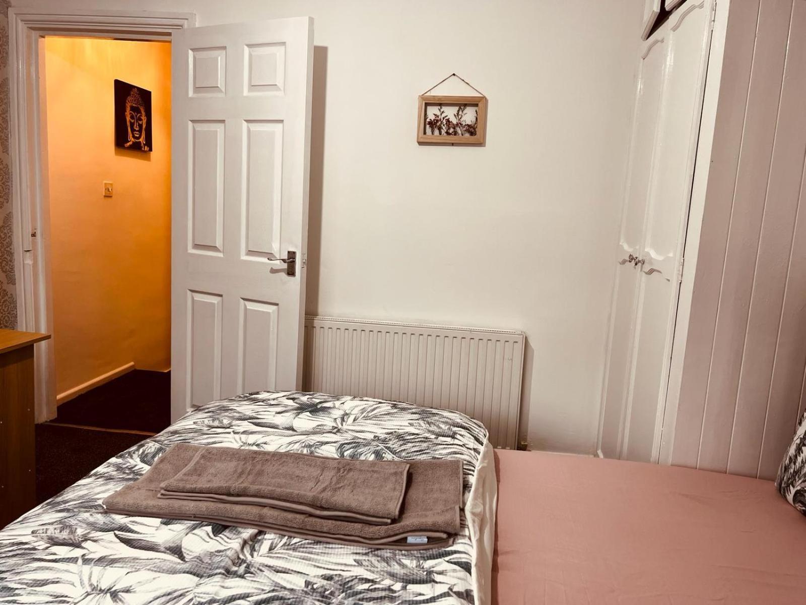 Holiday House Near Football Ground Nottingham Esterno foto
